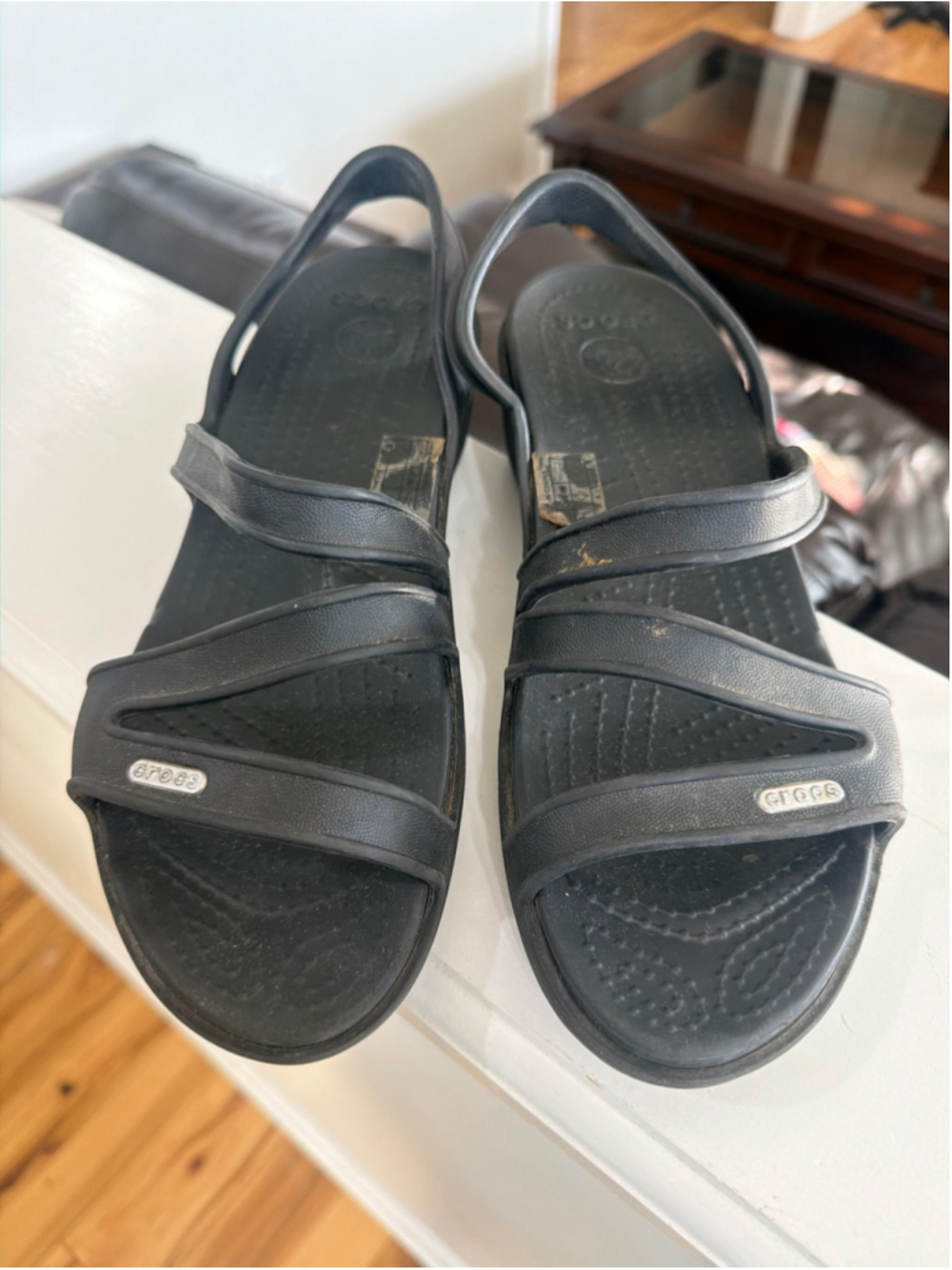 Women's Crocs Black Standard Sandals Size 9